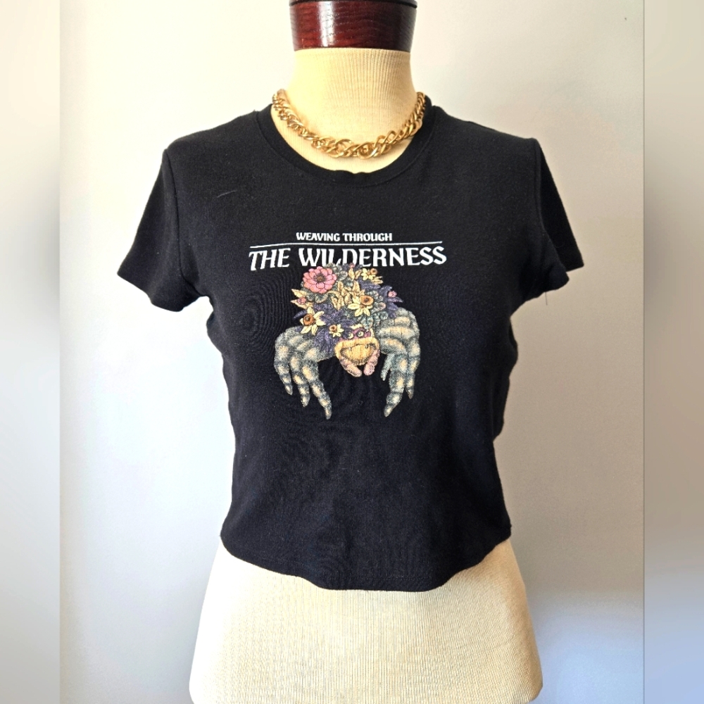 CROPP- Black Cropped  Graphic Tee - Weaving Through the Wilderness. Size Medium